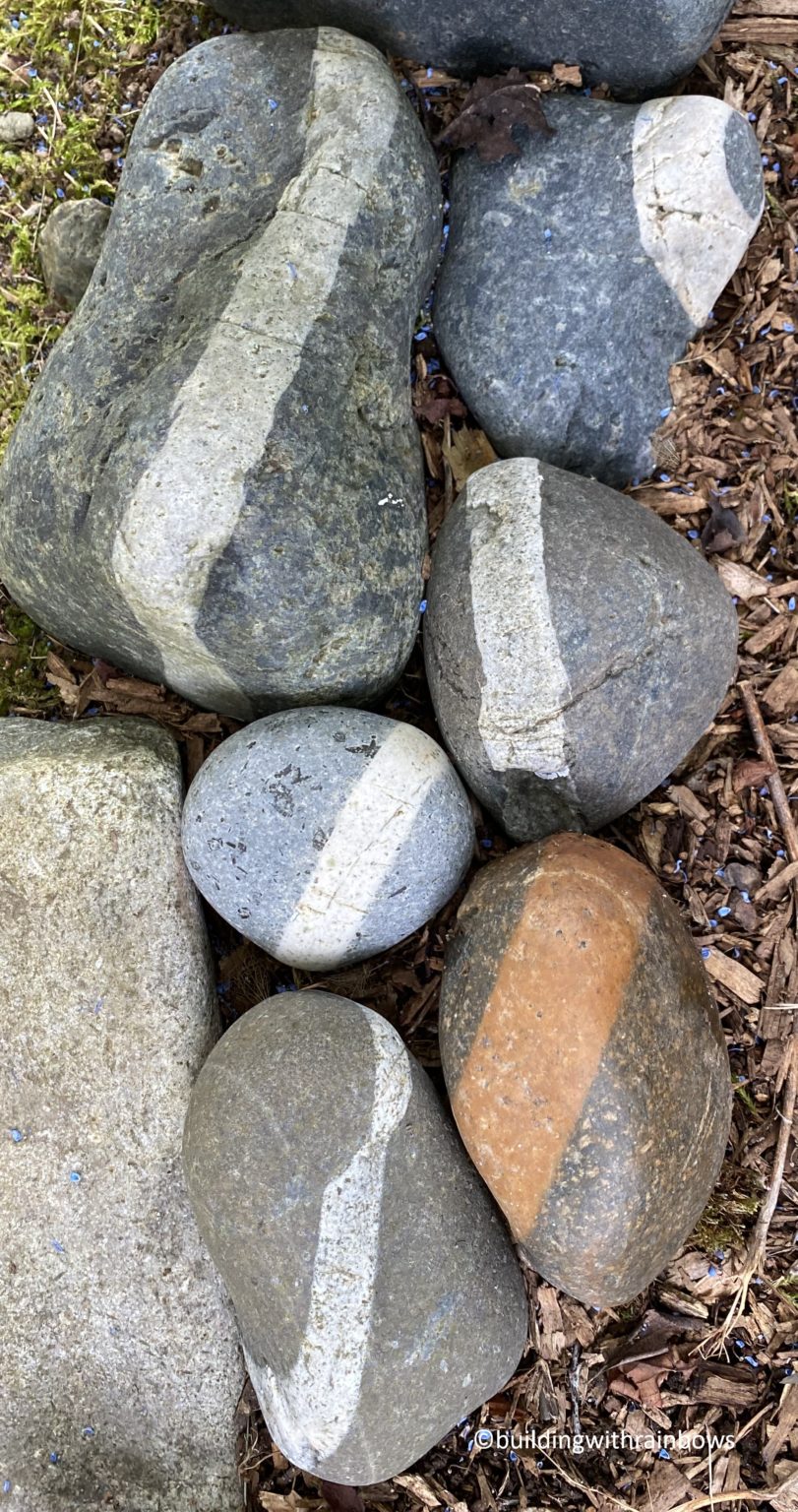 Can’t Resist a Rock Building With Rainbows